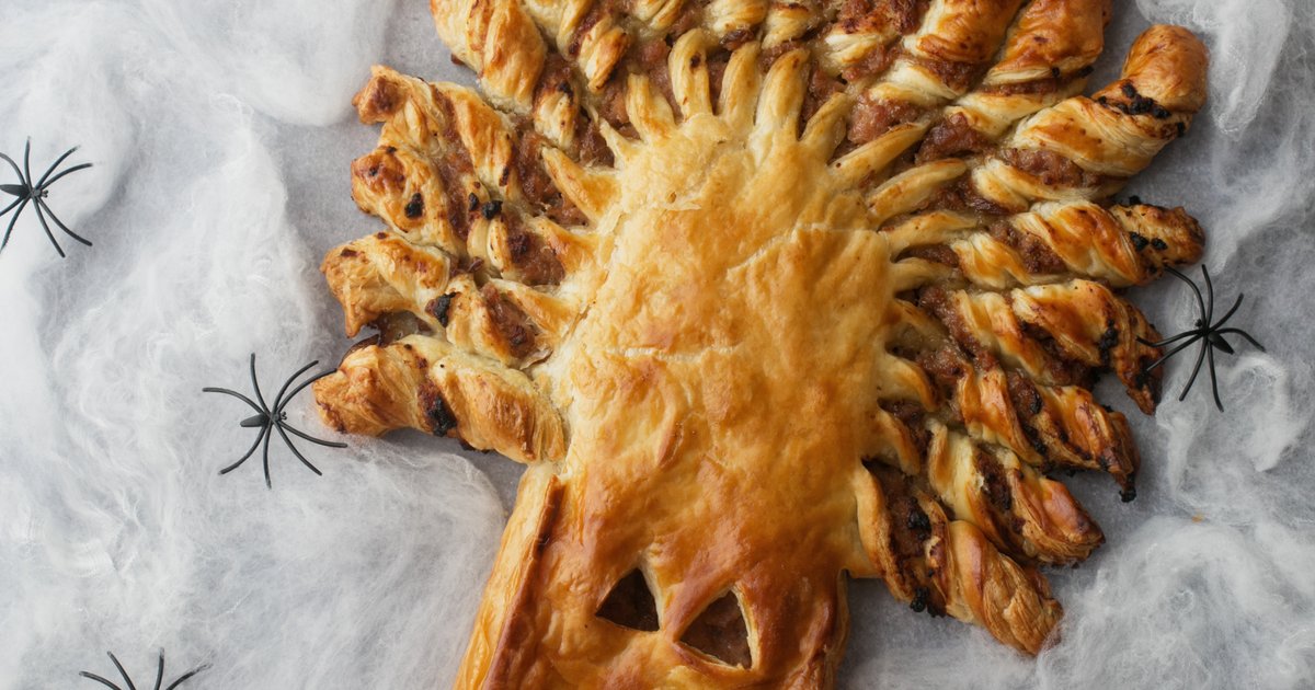 Medusa ‘scary face’ sausage roll Kidney Care UK