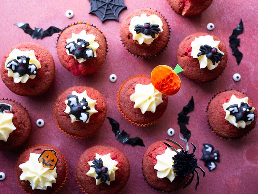 Spooky vanilla cupcakes
